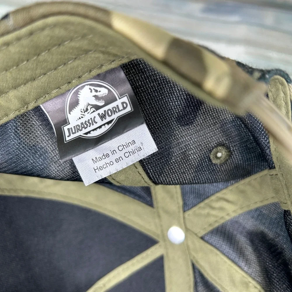 Jurassic World Universal Studios Camo One Size Youth Snap Back‎ Cap Hat Dinosaur